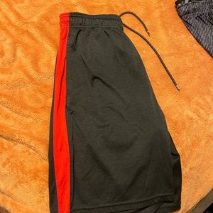 Mens athletic shorts